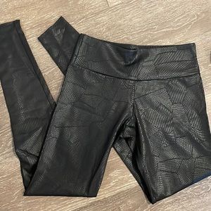 Playboy black snake print logo legging